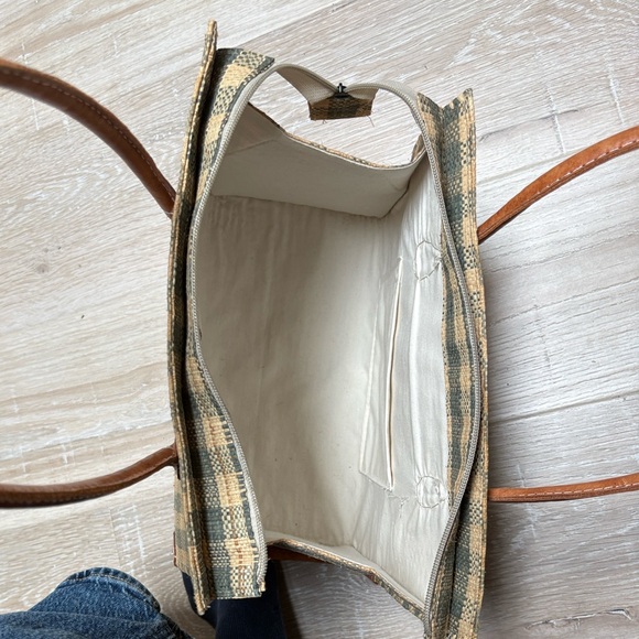 Plaid Tan and Green Women's Straw Handbag - Picture 5 of 6